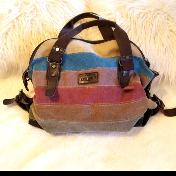 Handbags - Kiss Gold purse